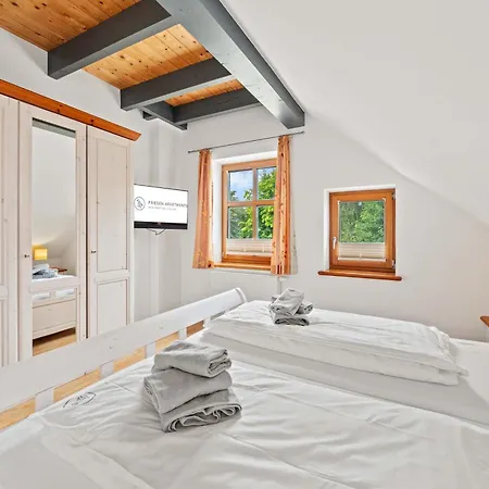 Apartment Bummert Am Hafen 3, Zentrale Lage Im Hafen Mit Zwei Schlafzimmern&2 Bädern